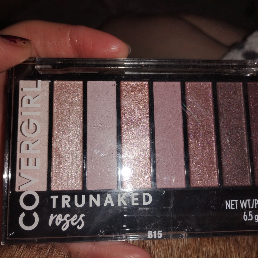 COVERGIRL Pink and Purple Eyeshadow Palette
